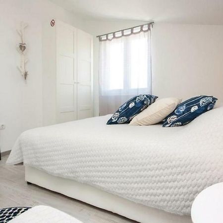 Apartmani Riva Rogoznica  Εξωτερικό φωτογραφία